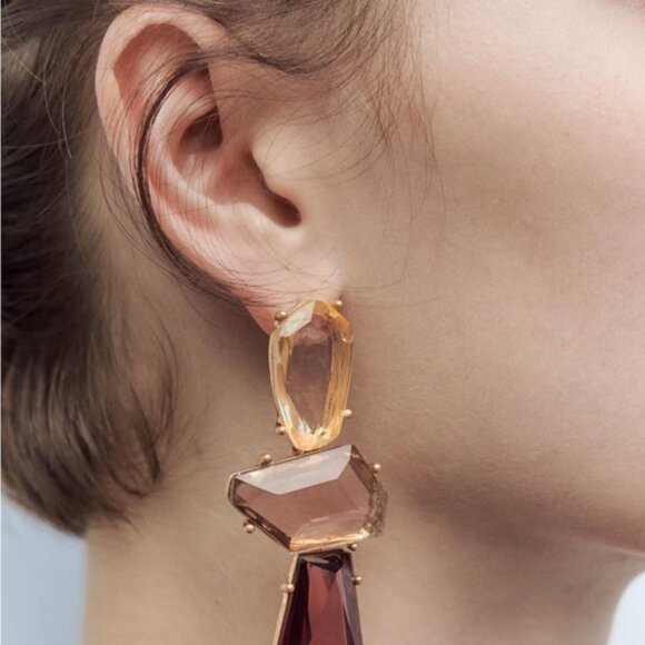 ZARA Resin Earrings - Picture 2 of 9